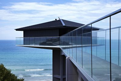 Glazen balustrades voor binnen en buiten Glazen balustrade kopen, leveren en monteren - Wingman Montage